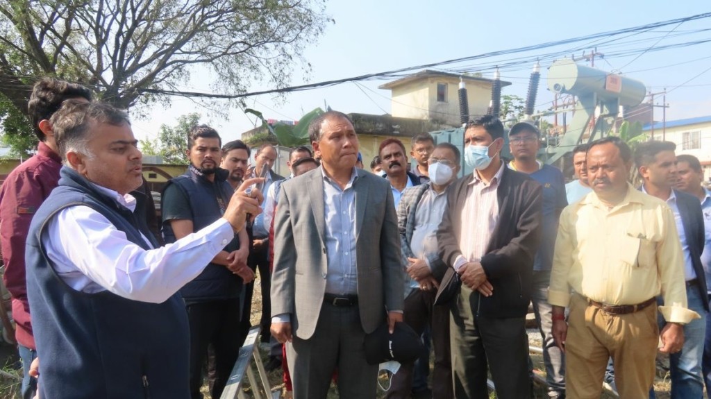 ३६ घण्टापछि भरतपुरमा विद्युत आपूर्ति सुरु,ट्रान्सफर्मर मर्मत गर्न रातभर काम,