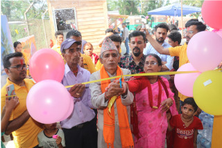 चौविसकोठीमा डेजर्ट डिलाइट्स