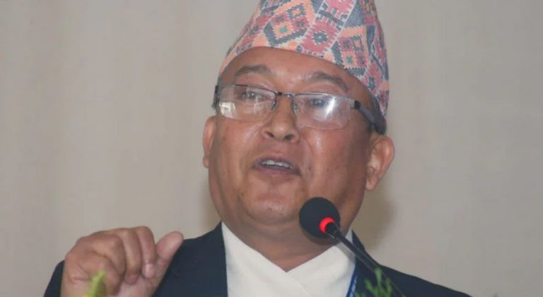 निर्वाचनको मिति पछि धकेलिए मुलुक दुर्घटनामा जान्छ : प्रमुख आयुक्त थपलिया