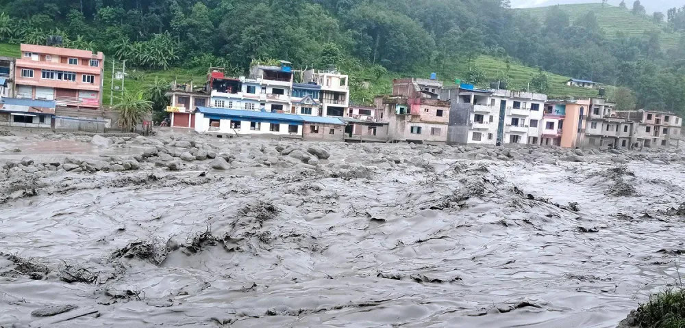 मेलम्ची बाढीपहिरो पीडितलाई सुख्खायाम नसकिँदै वर्षाको चिन्ता