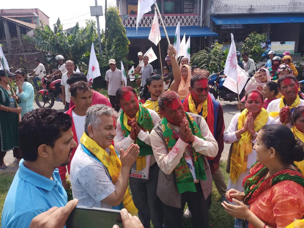 खैरहनीमा एमालेको घरदैलो आक्रमक