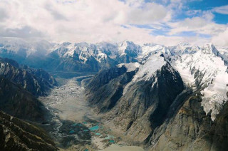 आरोही लालबहादुर जिरेलले किर्गिस्तानको लेनिन पिक चढ्ने
