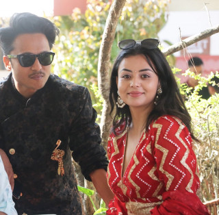 अभिनेत्री नीता ढुंगाना र ज्योतिषी एवं अभिनेता हरिहर अधिकारी विवाह बन्धनमा बाँधिदै