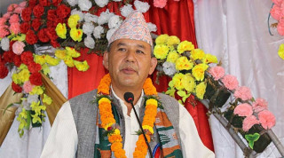 स्वास्थ्यमन्त्री खापुङ : हरेक पालिकाको अस्पतालमा आँखा र दाँतको उपचार हुने व्यवस्था गरिनेछ