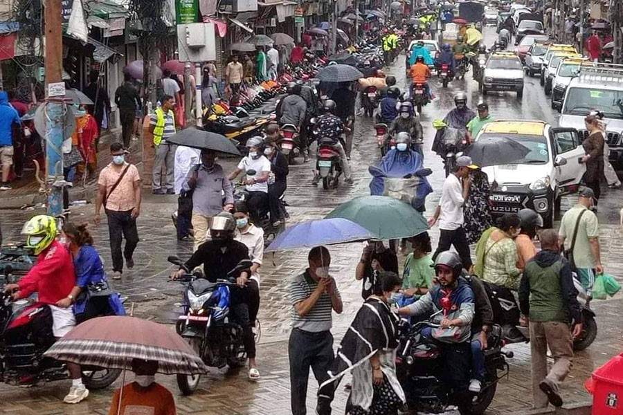 इन्द्र चोकको पार्किङ हटाउँदै महानगर