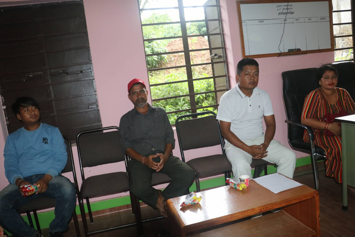 7890-.jpg