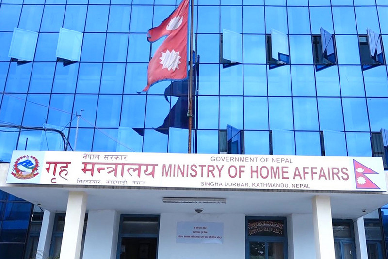 कोरोनाको जोखिम बढेको भन्दै सतर्कता अपनाउन गृहको आग्रह