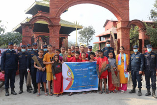 महाशिवरात्रिको पुर्व सन्ध्यामा देवघाट गलेश्वर आश्रम परिसर सरसफाइ(फोटो फिचर)