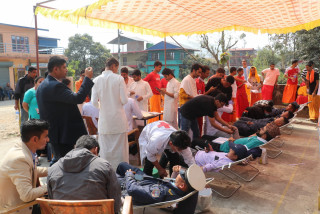 देवघाटधाममा आज १०१ जनाले गरे रक्तदान