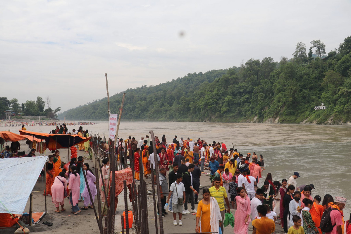 देवघाट बोलबम मेलामा मलमास प्रभाव