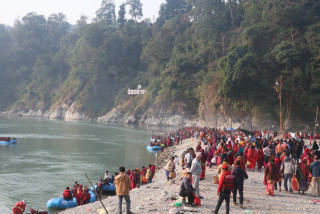 बालाचतुर्दशीमा देवघाटमा ५० हजार भन्दा बढी भक्तजन भित्रीए