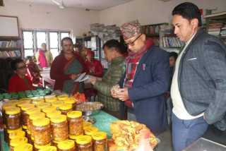 महिला समूहद्वारा देवघाटमा अचार उत्पादन गर्न सुरू