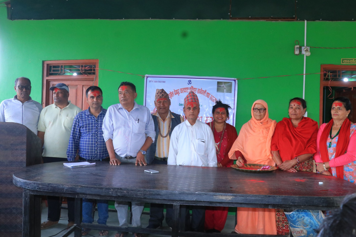 डुम्रेल देवपुर कल्पवास घर्तिवास खानेपानीको अध्यक्षमा डिल बहादुर गुरूङ्ग चयन