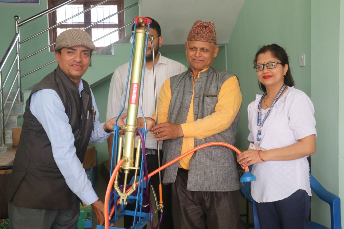 देवघाट-५ वडाले अनुदानमा कृषकलाई पम्प वितरण