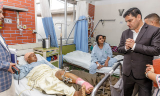 बाढीपहिरोका घाइतेलाई निको नभएसम्म निःशुल्क उपचार गर्छौंः स्वास्थ्य मन्त्री प्रदीप पौडेल
