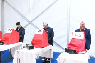 एमालेमा नेतृत्व चयनको लागि भैरहेको मतदान अन्तिम चरणमा