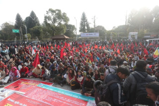 काठमाण्डाैमा मिटरब्याज, लघुवित्त पीडितकाे प्रदर्शन