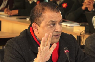 टिकट बाँड्न व्यस्त भएपछि गगन थापाको मनोनयन वारेसमार्फत दर्ता