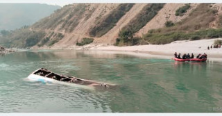रामेछाप बस दुर्घटना अपडेटः ज्यान गुमाएका १२ जनामध्ये १० जनाको सनाखत
