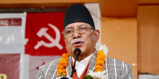 ओलीको गलत कार्यशैलीका कारण एमालेभित्र विद्रोह बढदैछ : प्रचण्ड