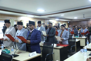 राष्ट्रिय सभाका नवनिर्वाचित सदस्यहरुको सपथग्रहण सम्पन्न